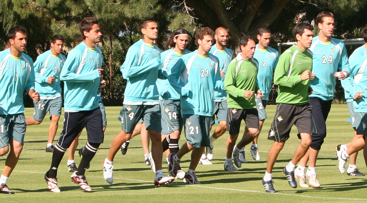 MANAGEMENT - SPAIN SOCCER ACADEMY. ELITE FOOTBALL ACADEMY IN SEVILLE EUROPE