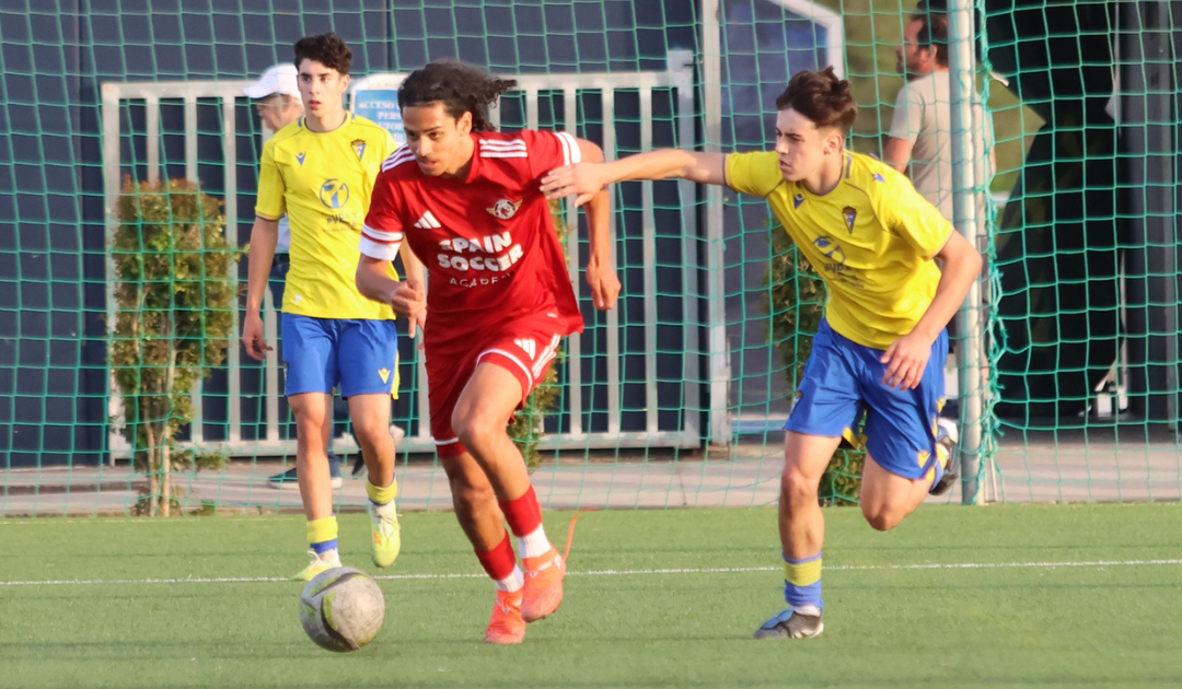 ¿Por qué jugar contra clubes españoles acelera el desarrollo de los jugadores?